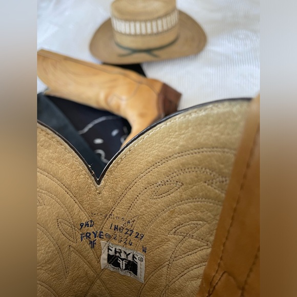 FRYE | Banana Stitched Boots - Picture 7 of 9